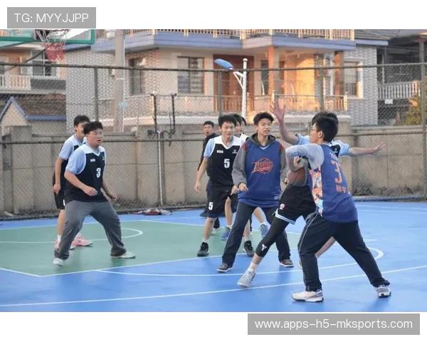 汗水与信念铸就篮球梦想,篮球是青春的印记,汗水 汗水与信念铸就篮球梦想,篮球是青春的印记,汗水